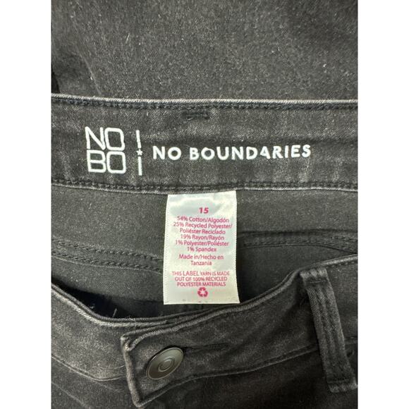 No Boundaries Size 15, Black Skinny Jeans - Picture 3 of 4